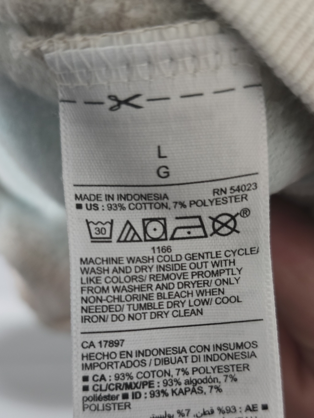 Old Navy - Picture 3 of 4